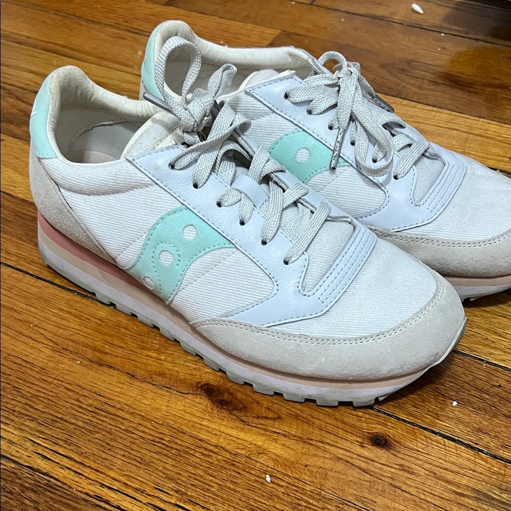 Saucony Women's White and Mint Sneakers